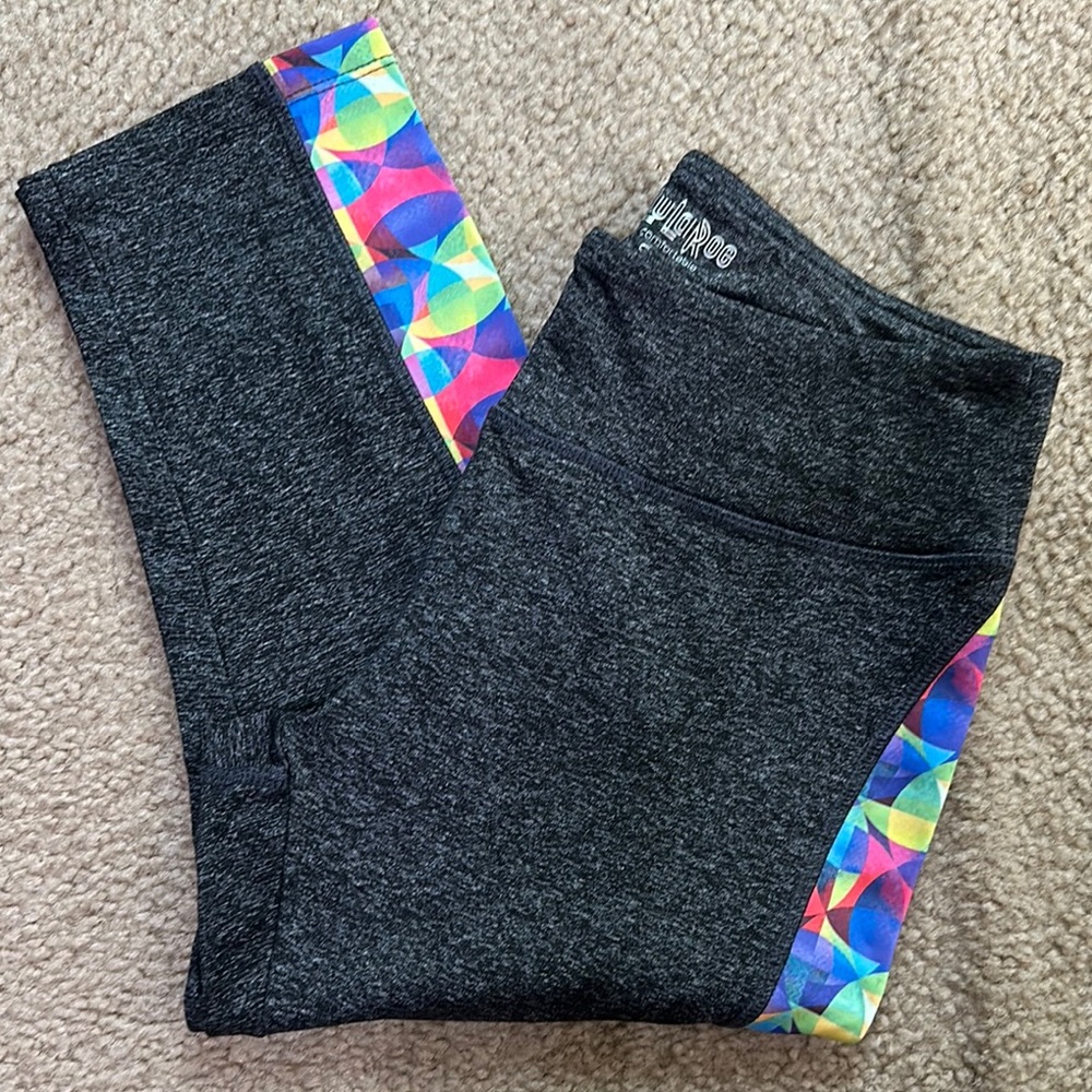 LuLaRoe Jade Capri Leggings - Size S
